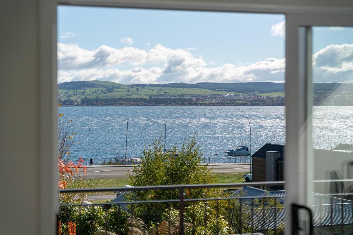 Bayview Lake Tauposjön Exteriör bild